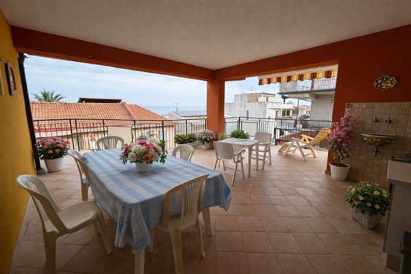 appartamento in affitto a Caronia in zona Marina di Caronia