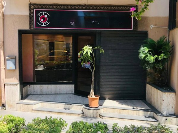 negozio in affitto a Falcone