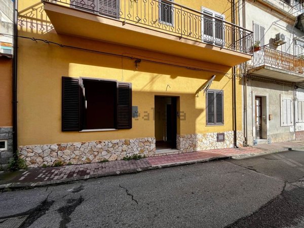 appartamento in affitto a Furci Siculo