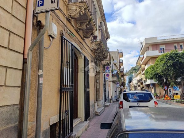 appartamento in affitto a Giardini-Naxos