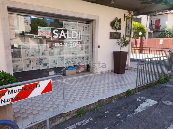 casa indipendente in affitto a Giardini-Naxos