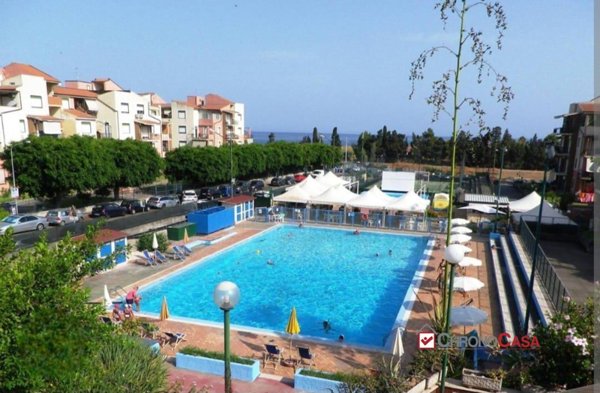 appartamento in affitto a Giardini-Naxos
