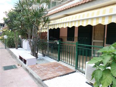 appartamento in affitto a Giardini-Naxos