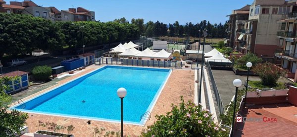 appartamento in affitto a Giardini-Naxos