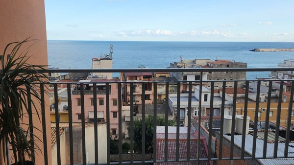 appartamento in affitto a Giardini-Naxos