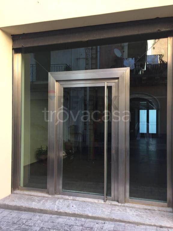 negozio in affitto a Giardini-Naxos