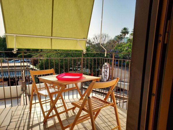 appartamento in affitto a Giardini-Naxos