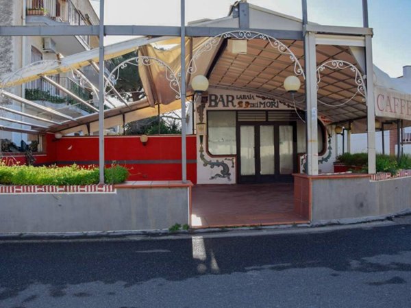 negozio in affitto a Giardini-Naxos