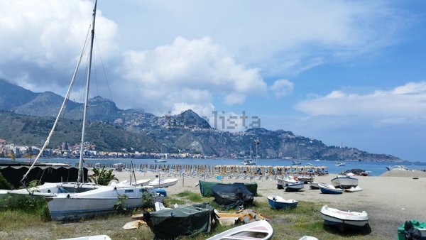 appartamento in affitto a Giardini-Naxos