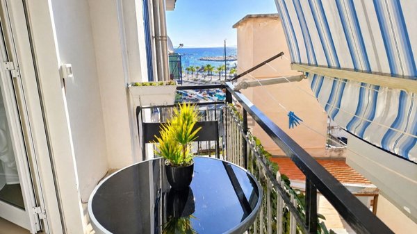 appartamento in affitto a Giardini-Naxos