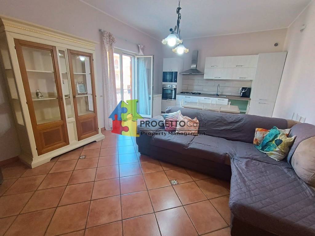 appartamento in affitto a Giardini-Naxos