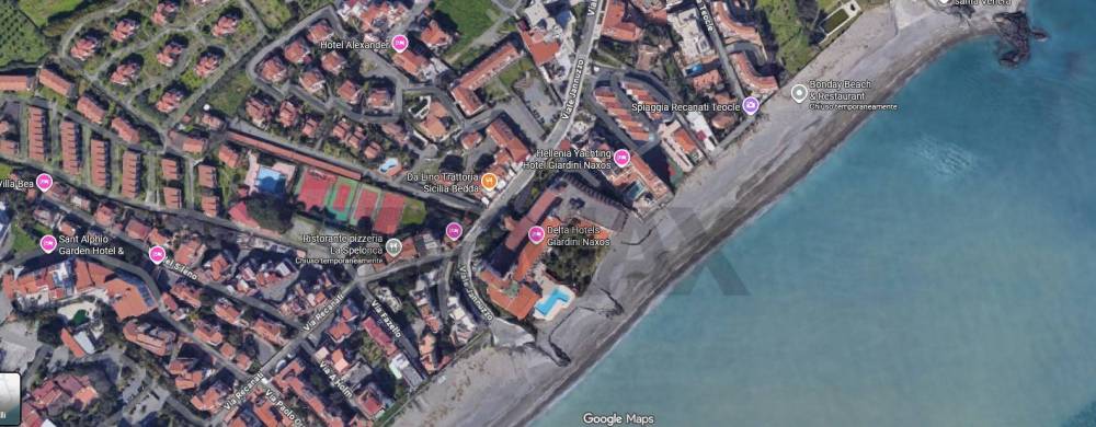 locale commerciale in affitto a Giardini-Naxos