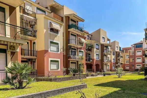 appartamento in affitto a Giardini-Naxos