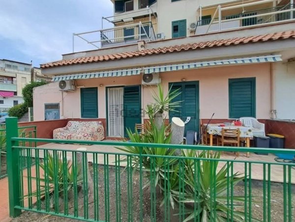 appartamento in affitto a Giardini-Naxos