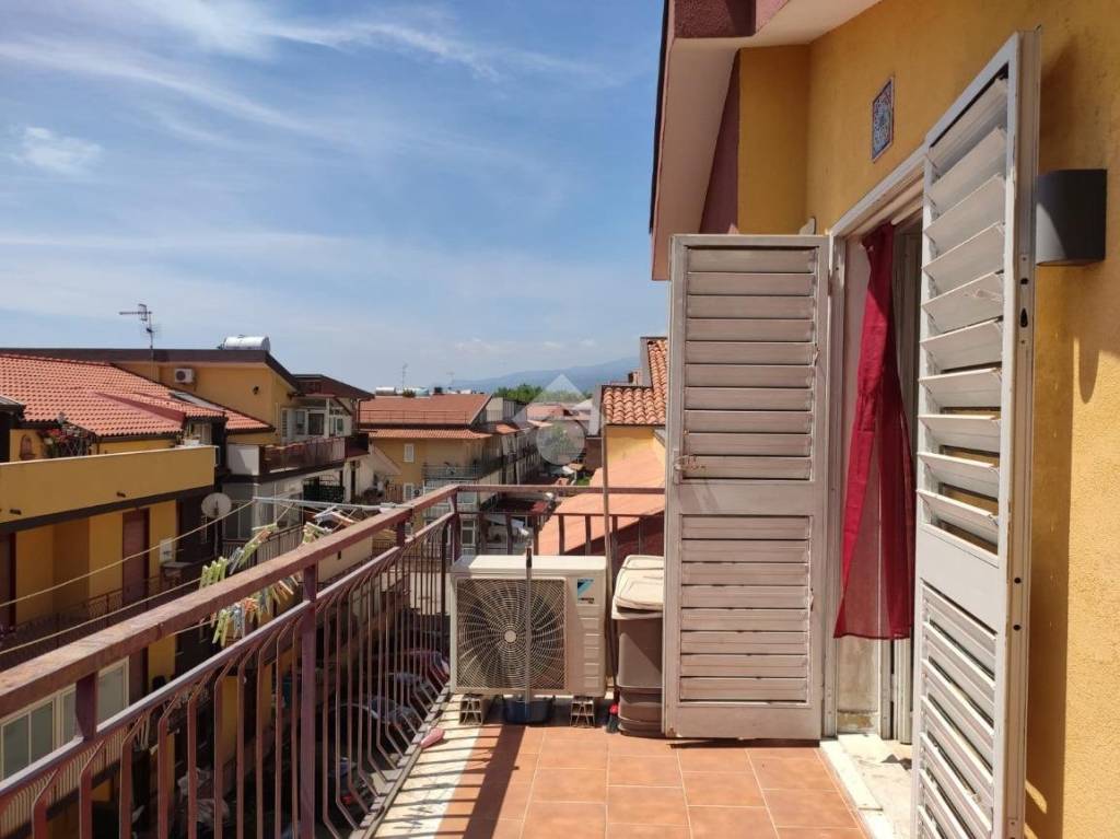 appartamento in affitto a Giardini-Naxos