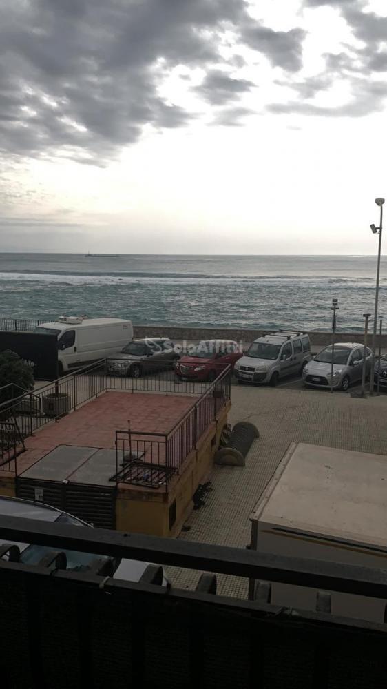 appartamento in affitto a Giardini-Naxos