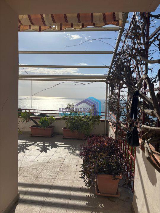 appartamento in affitto a Letojanni