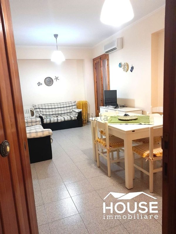 appartamento in affitto a Letojanni