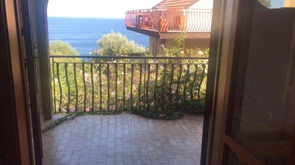 appartamento in affitto a Letojanni