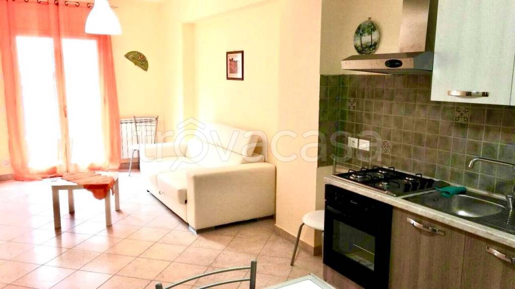 appartamento in affitto a Letojanni