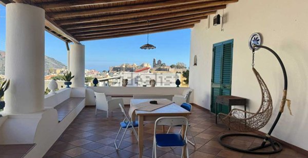 casa indipendente in affitto a Lipari