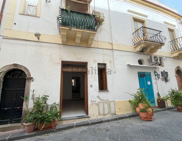locale commerciale in affitto a Lipari