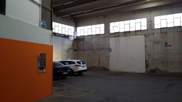 locale commerciale in affitto a Messina in zona Tremestieri