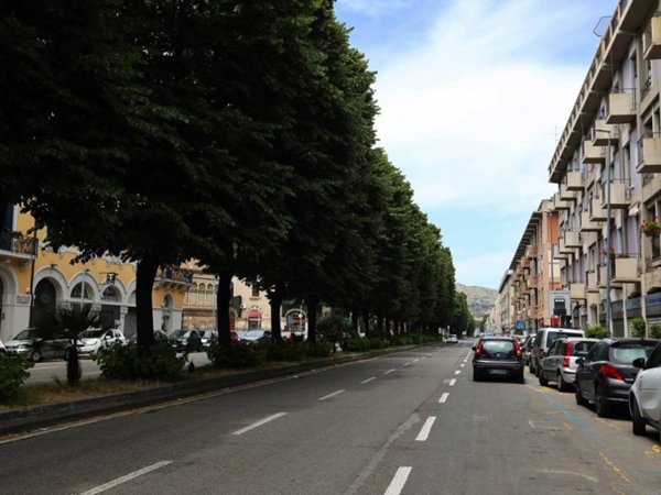 negozio in affitto a Messina in zona Centro Storico