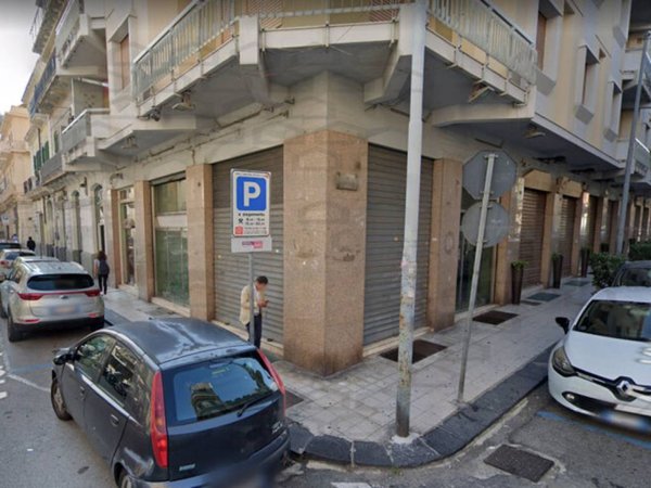 negozio in affitto a Messina