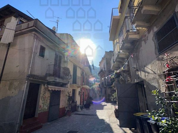 negozio in affitto a Messina in zona Santa Margherita