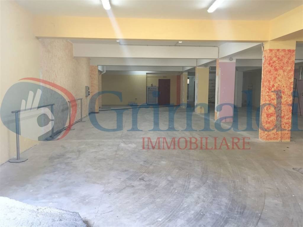 locale commerciale in affitto a Messina in zona Santa Margherita
