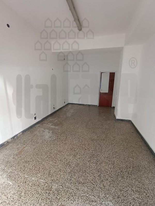 negozio in affitto a Messina in zona Gazzi