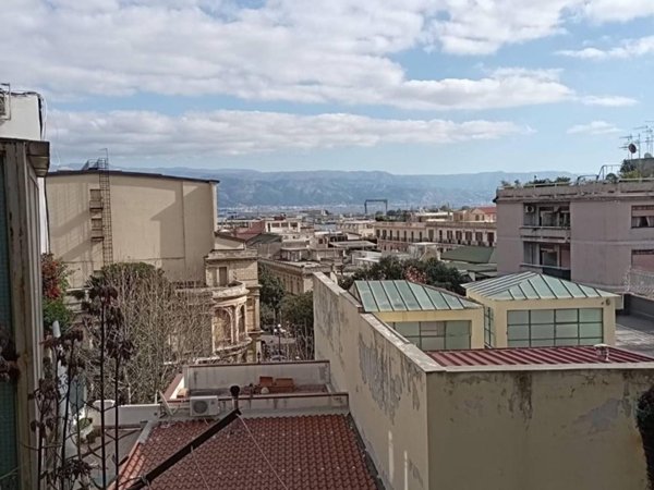 negozio in affitto a Messina