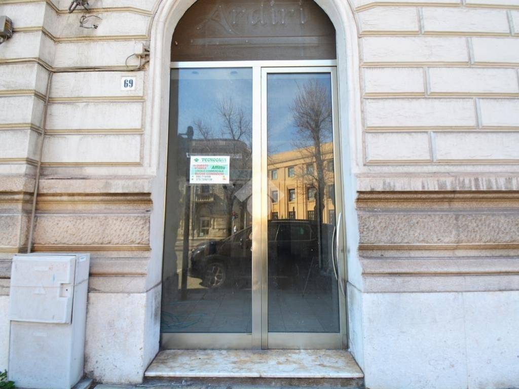 negozio in affitto a Messina in zona Centro Storico