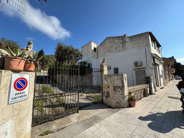 ufficio in affitto a Messina in zona Ganzirri