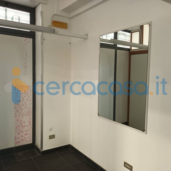 locale commerciale in affitto a Messina