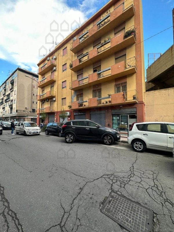 negozio in affitto a Messina in zona Gazzi