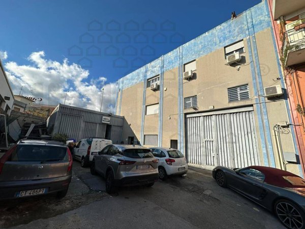 negozio in affitto a Messina in zona Tremestieri
