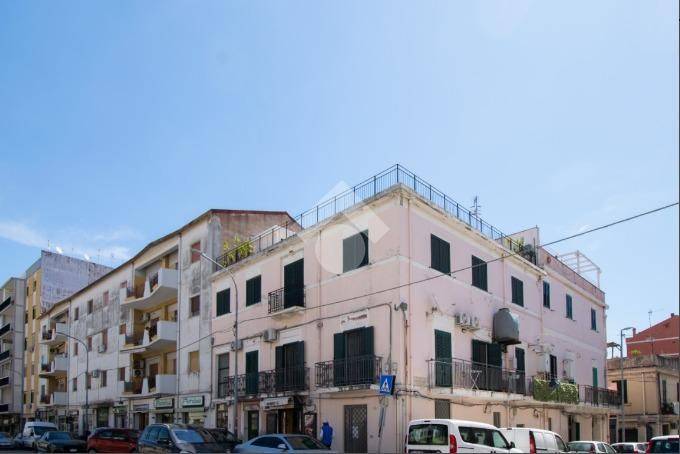 negozio in affitto a Messina in zona Gazzi