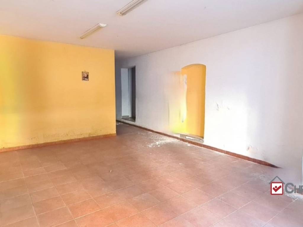 locale commerciale in affitto a Messina in zona Tremestieri