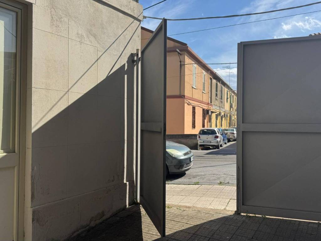 negozio in affitto a Messina