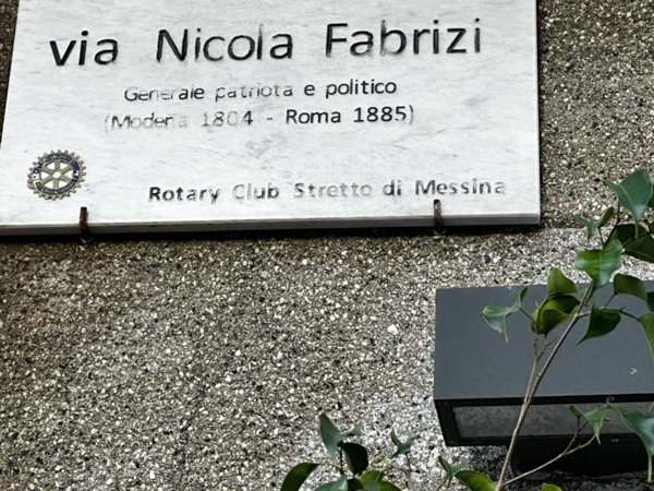 negozio in affitto a Messina