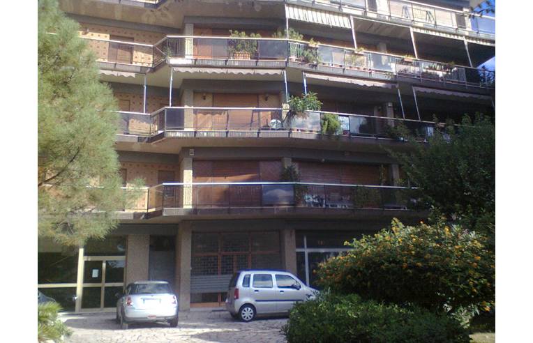 negozio in affitto a Messina