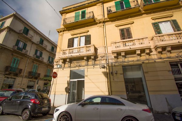 locale commerciale in affitto a Messina