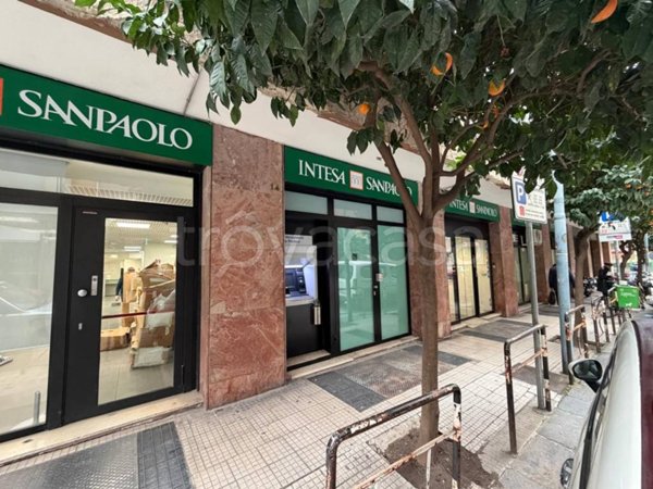 negozio in affitto a Messina