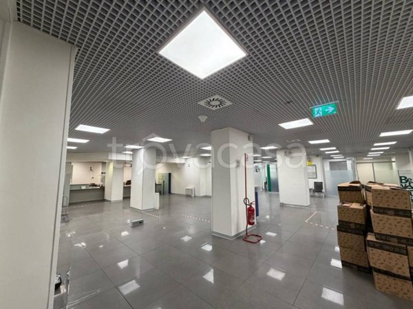 negozio in affitto a Messina