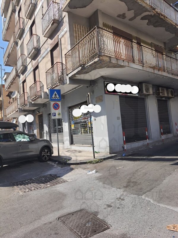 negozio in affitto a Messina in zona Gravitelli