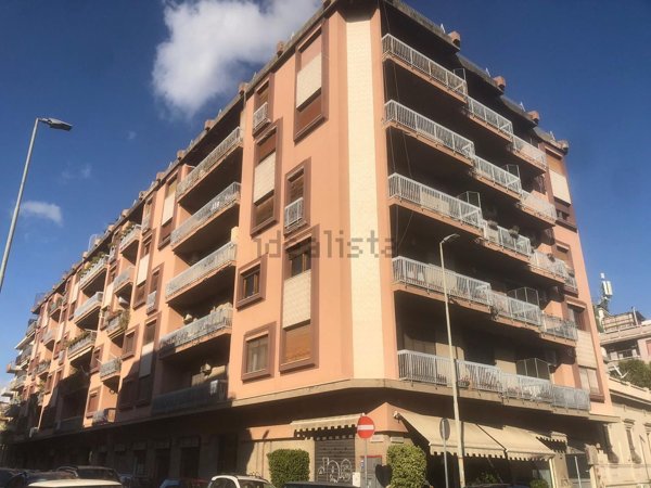 locale commerciale in affitto a Messina in zona Centro Storico