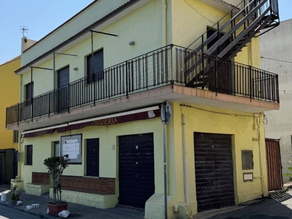 negozio in affitto a Messina in zona Ganzirri