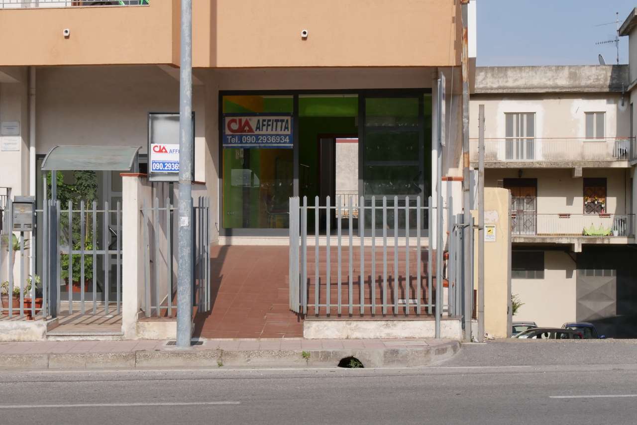 locale commerciale in affitto a Messina in zona Tremestieri